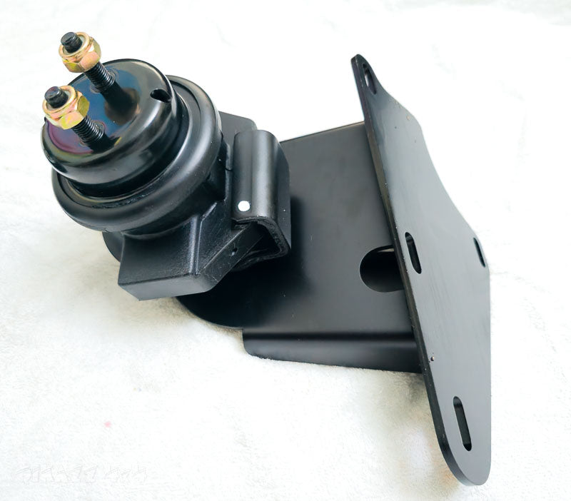 Fusion Fab BMW M57N2 GU Bolt in Engine Mount Kit for ZD30 Chassis with Engine Mount Insulators | Fusion Fab Industries