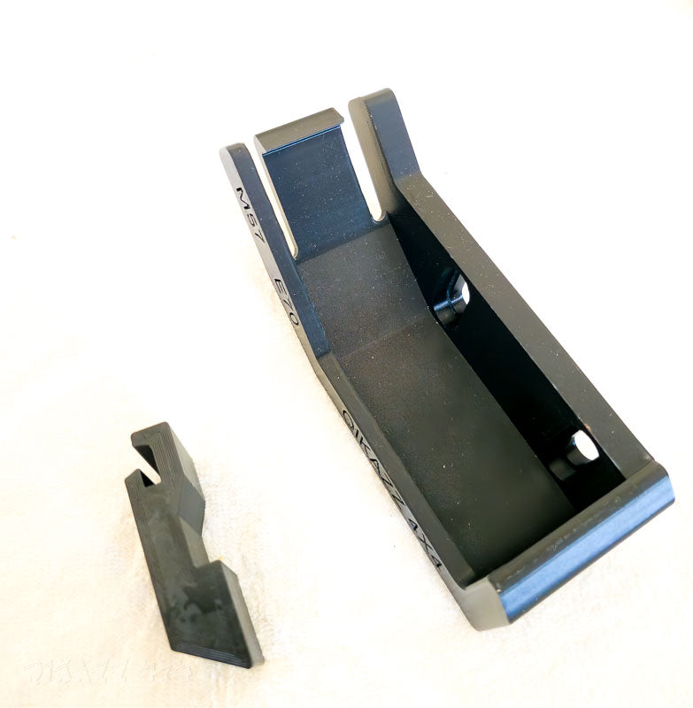 BMW M57 E53 & E83 Pedal Bracket for Patrol, Landcruiser etc. | QIKAZZ 4x4 & Camping