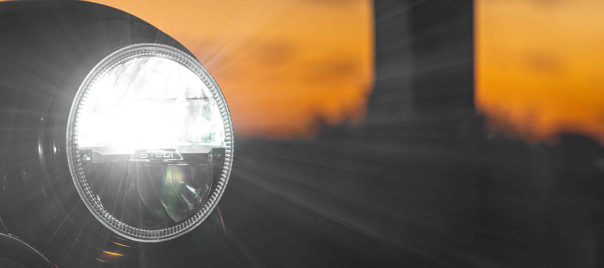 Stedi 7 inch Homage LED Headlight - Chrome (5700K) | Stedi