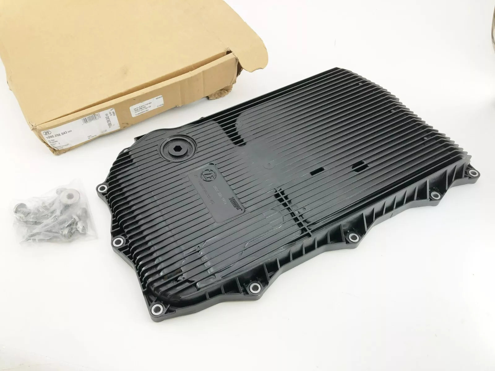 Genuine ZF 8HP70 Auto Transmission Sump Pan & Filter | ZF