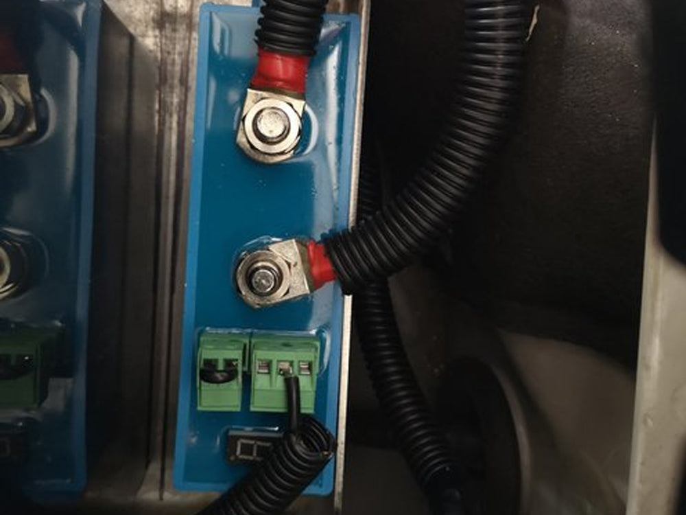 DCS Ultimate 12V 180AH Dual Battery System (Lithium) | Deep Cycle Systems