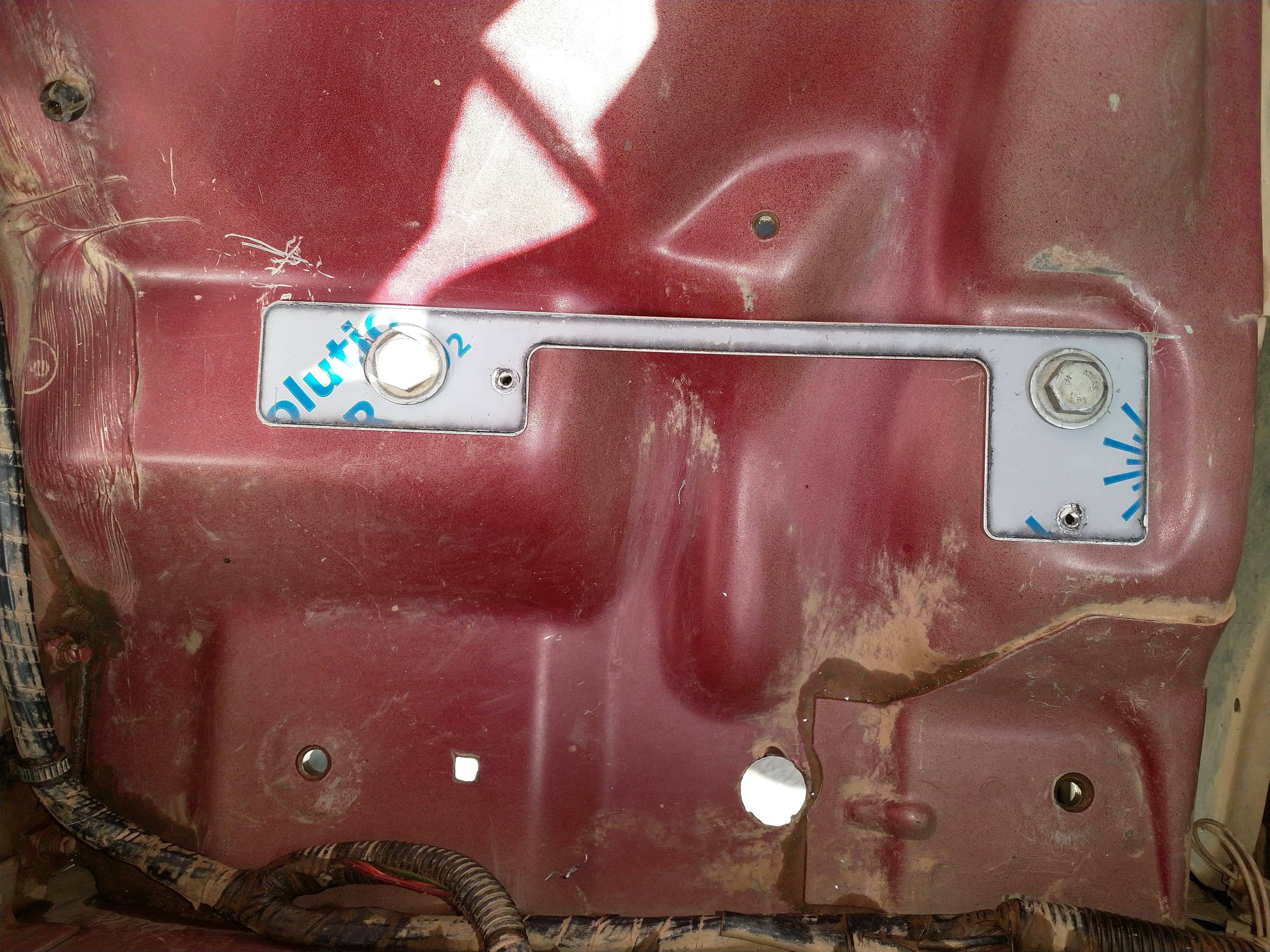 Disco Solutions Land Rover Discovery 2 & 2a Dual Battery Box | Disco Solutions