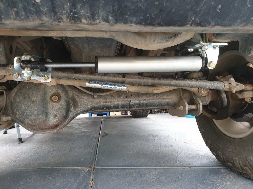 Radflo 2.0 x 10" Chassis Mount Steering Damper Kit For Nissan Patrol G