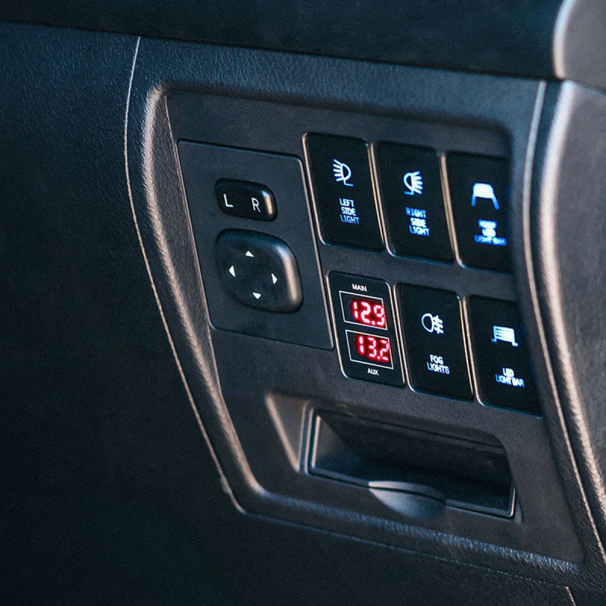 Stedi Switch - Rear Lights - Short Type Push Switch to suit Toyota | Stedi