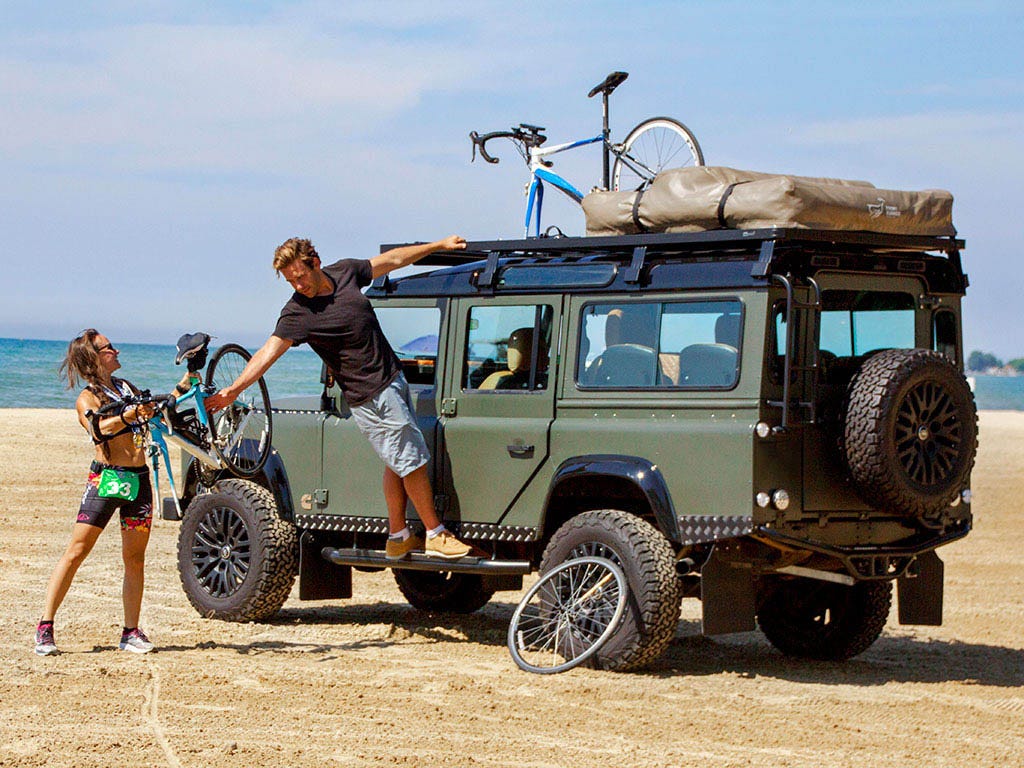 Land Rover Defender 110 (1983-2016) Slimline II Roof Rack Kit | Front Runner
