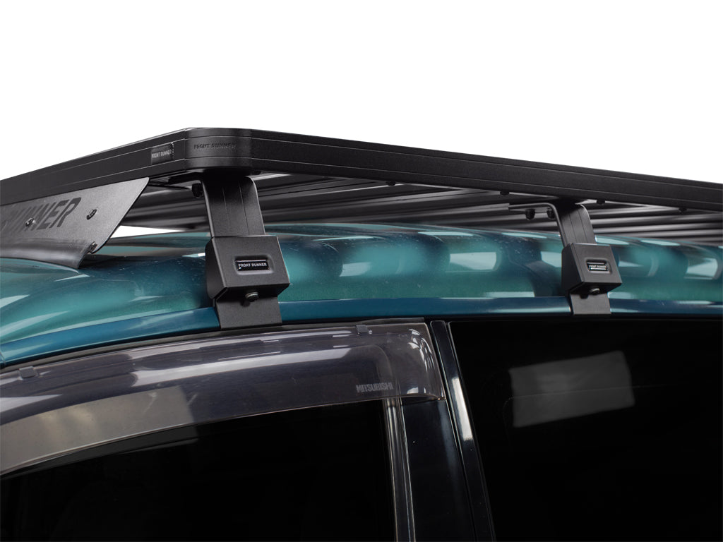 Mitsubishi Delica Space Gear L400 (1994-2007) Slimline II Roof Rack Kit - by Front Runner | Front Runner