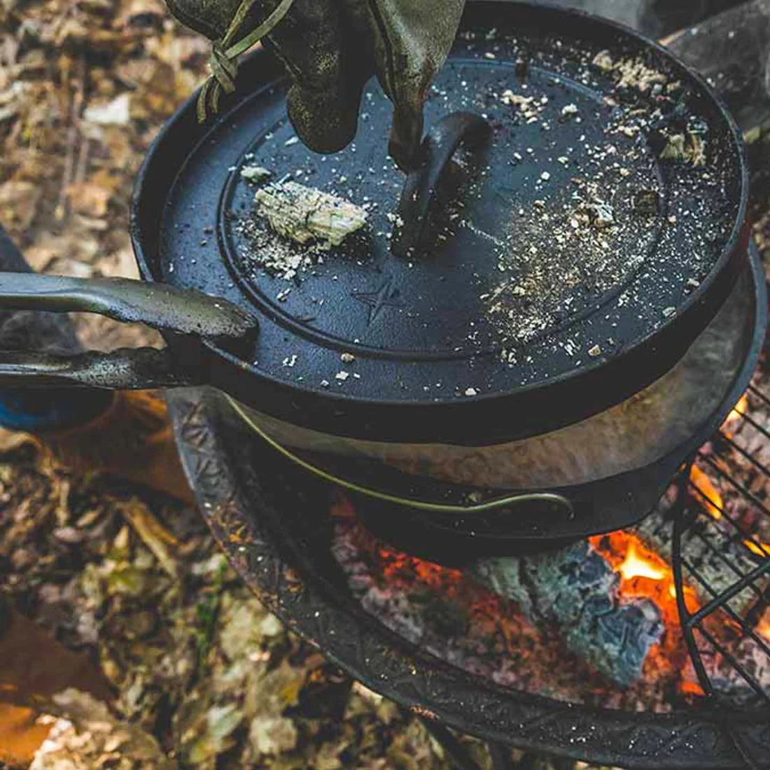Barebones Cast Iron Dutch Oven  - 10 Inch | Barebones
