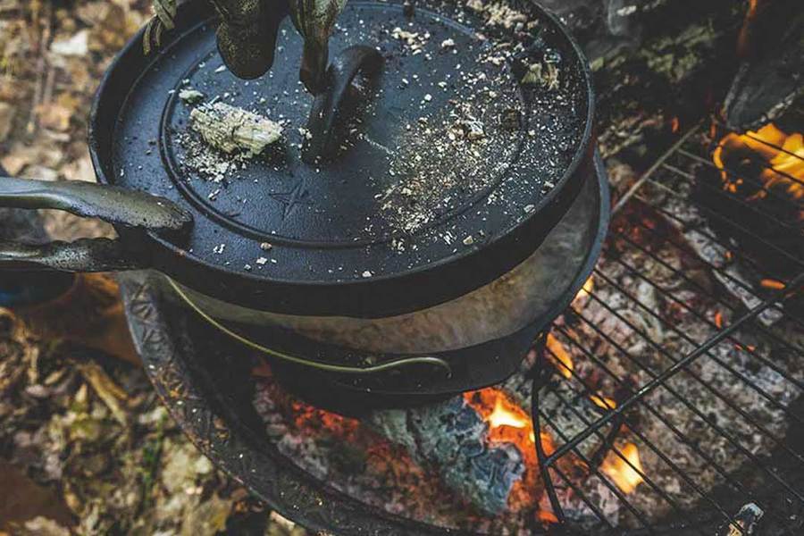 Barebones Cast Iron Dutch Oven  - 12 Inch | Barebones