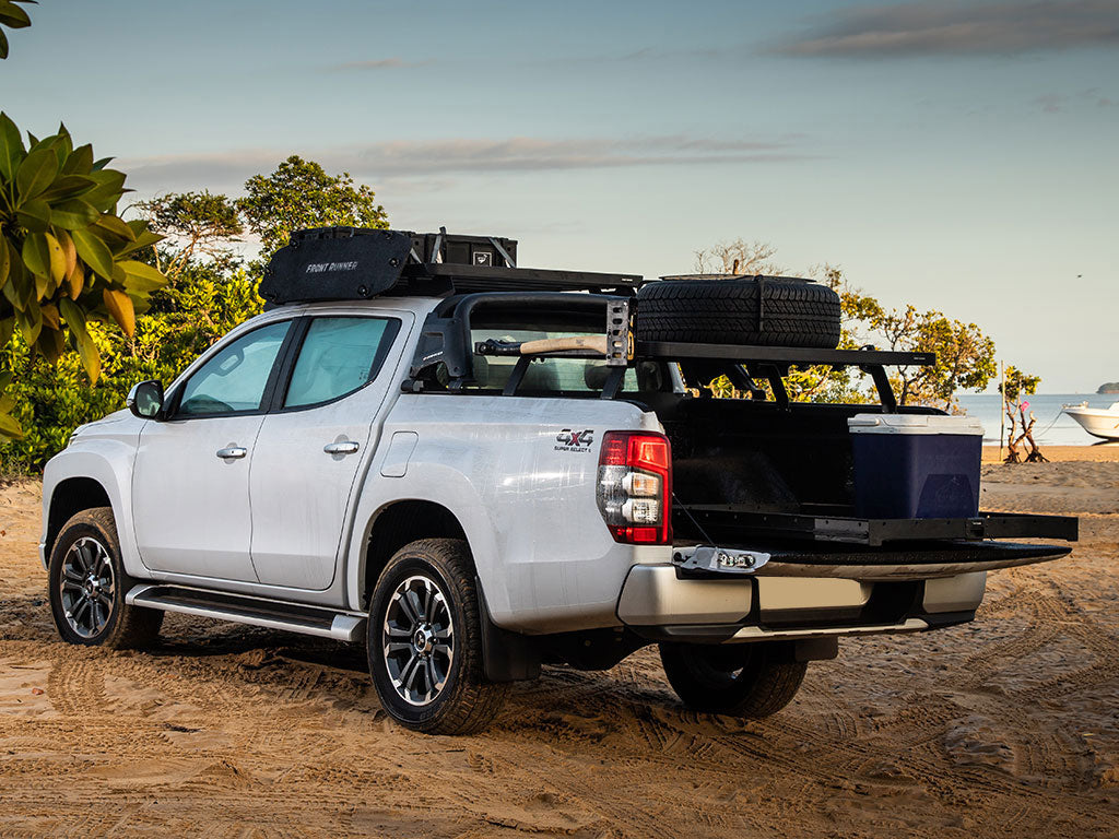Load Bed Cargo Slide / Medium - by Front Runner | Front Runner